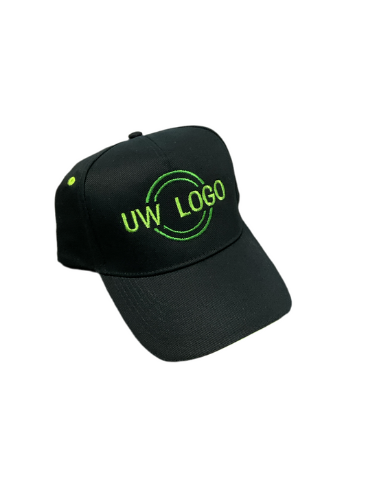 Pet, met “uw eigen LOGO” geborduurd