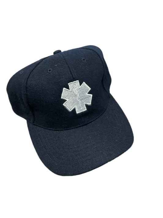 Pet, geborduurd, Star of Life, Hulpverlener